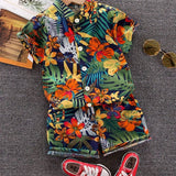 Conjunto de Shorts e Blusa de Manga Curta com Gola Esporte, Estampa Tropical de Folhas e Flores em Toda a Peça, Verão